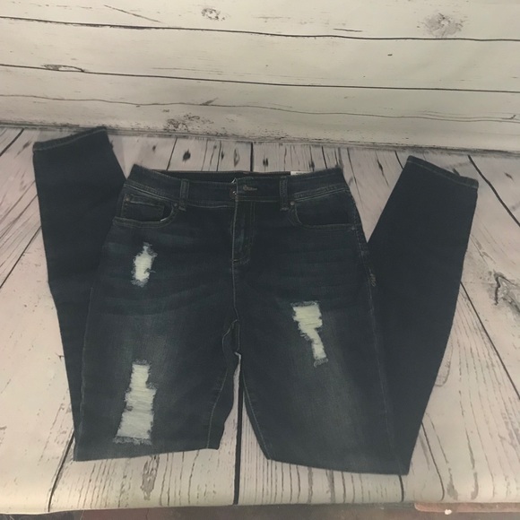 🔥NEW🔥 I.N.C. DISTRESSED BLUE JEANS - Picture 1 of 4